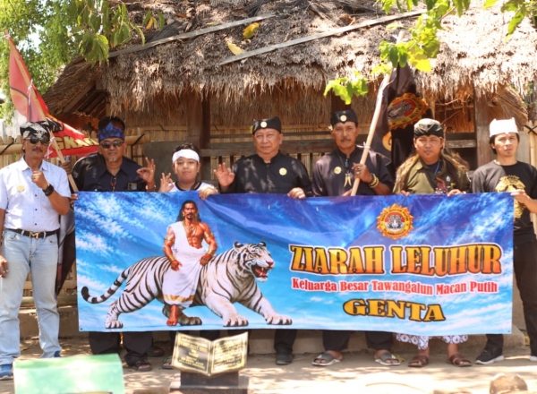 ziarah agung napak tilas jejak leluhur tawang alun di bumi blambangan 